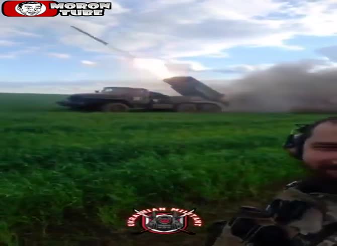Video :A Ukrainian who takes pride in his fireworks